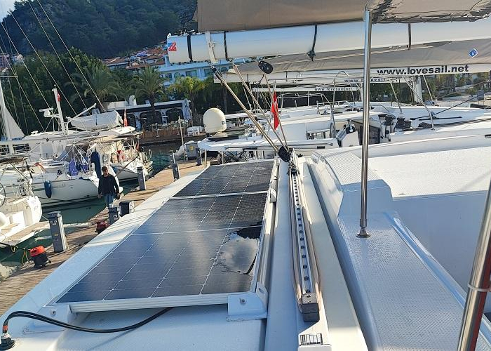 Gloria | Astrea 42 photo 8