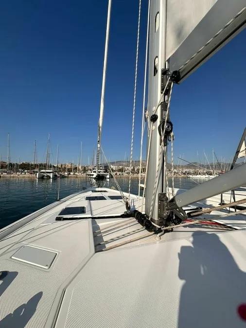  | Bavaria C45 photo 15