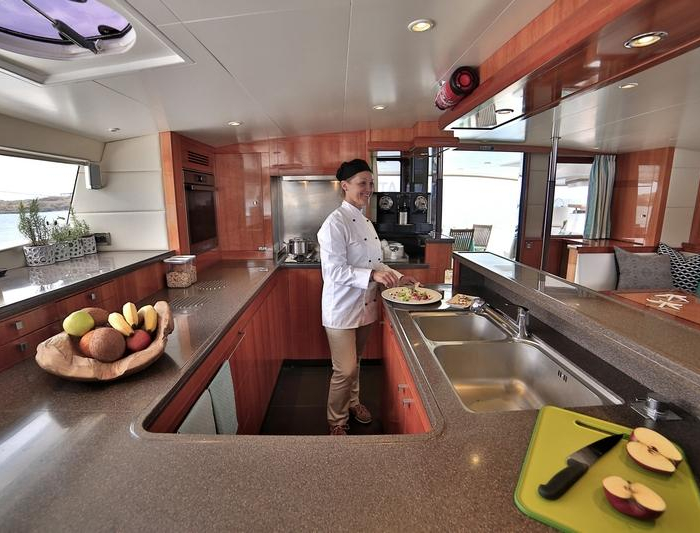 WORLD'S END | Galathea 65 photo 7