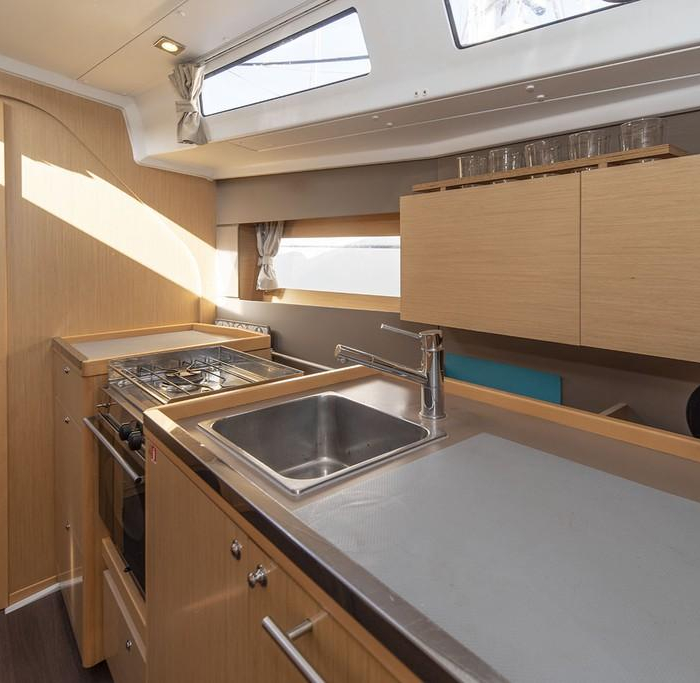 Moin | Oceanis 38 photo 33