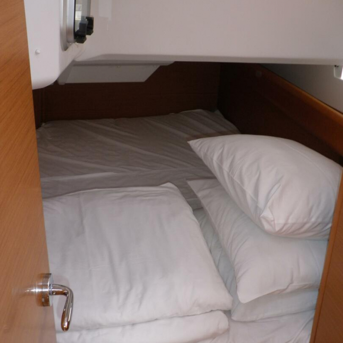 Paloma | Sun odyssey 379 performance photo 11