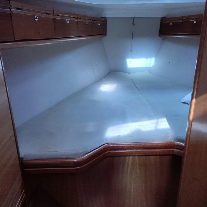 Big Blue Horizon | Bavaria 37 Cruiser photo 5