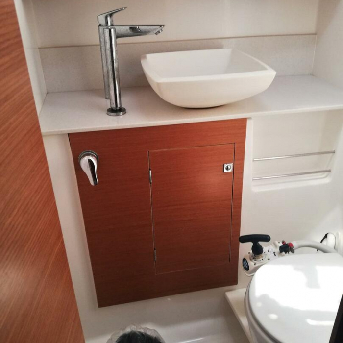 Class | Dufour 520 GL photo 9