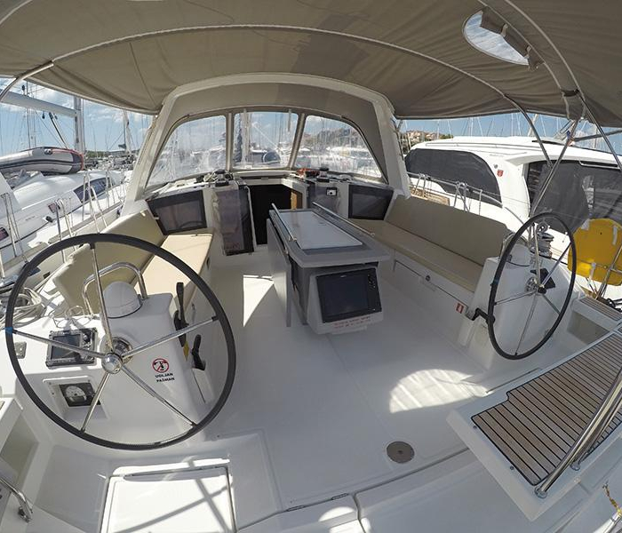 Neška II | Oceanis 45 photo 6