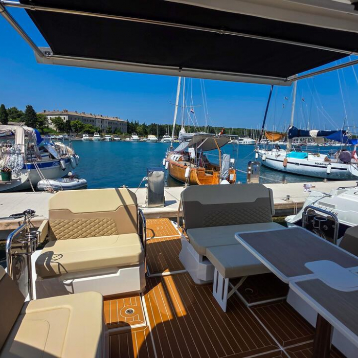 NN | Aquila 32 photo 10