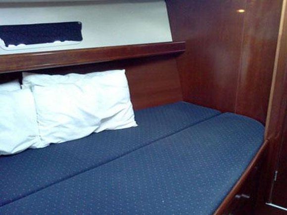 Hinitsa | Oceanis 393 Clipper photo 10