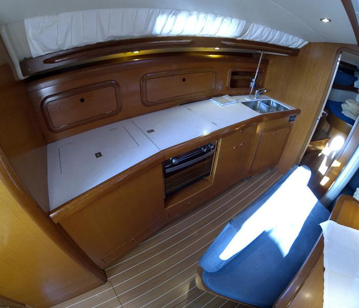 Skalice | Grand Soleil 43 photo 8