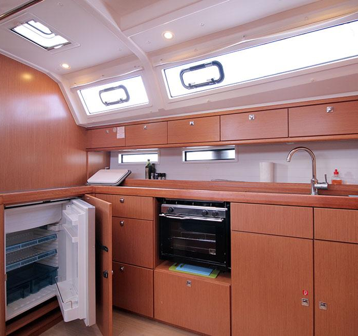 Lucy Ball | Bavaria Cruiser 46 L photo 11