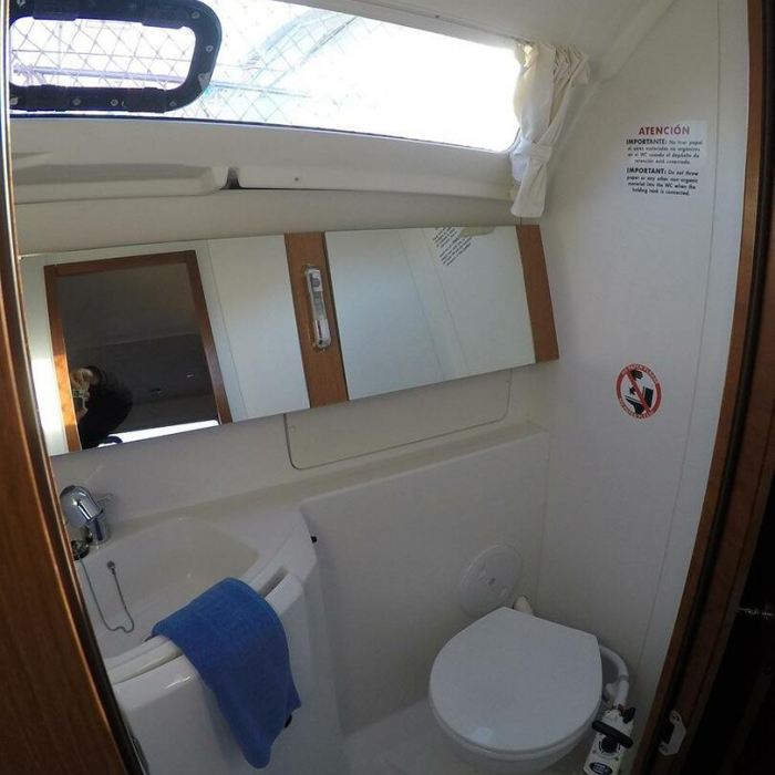 Tristania | Oceanis 37 photo 10