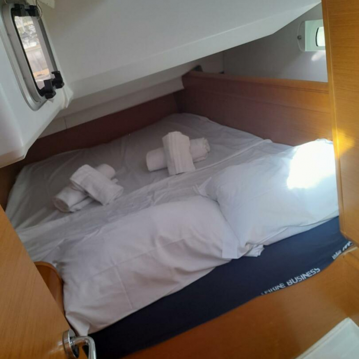 Mira | Sun Odyssey 439 photo 13