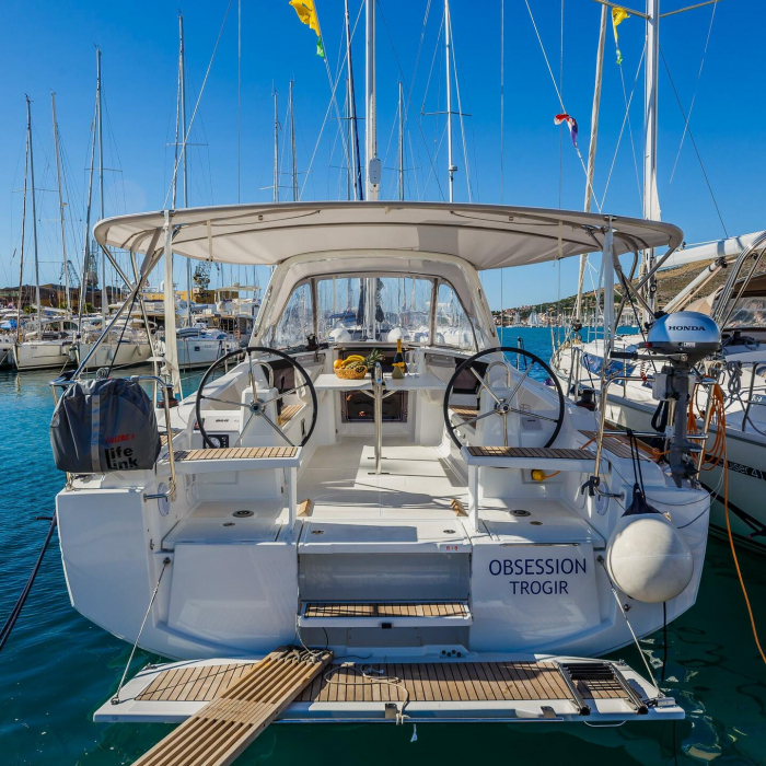 Obsession | Oceanis 38.1 photo 8