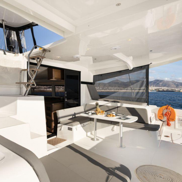 Notorious | Lagoon 42 photo 13