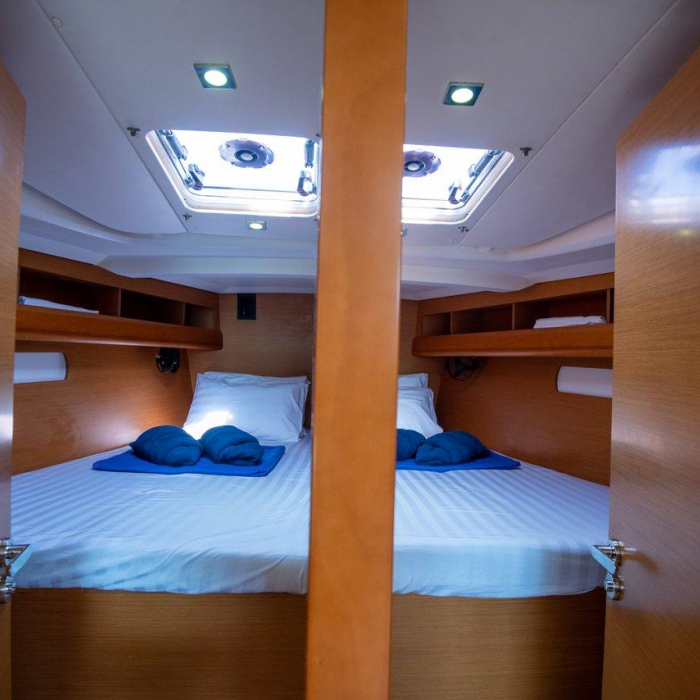 Aurora Belle | Sun Odyssey 469 photo 9