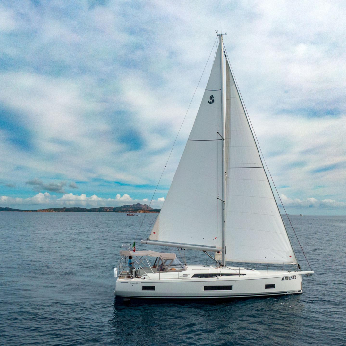 Circe - Water maker, Solar Panel | Oceanis 46.1 photo 7