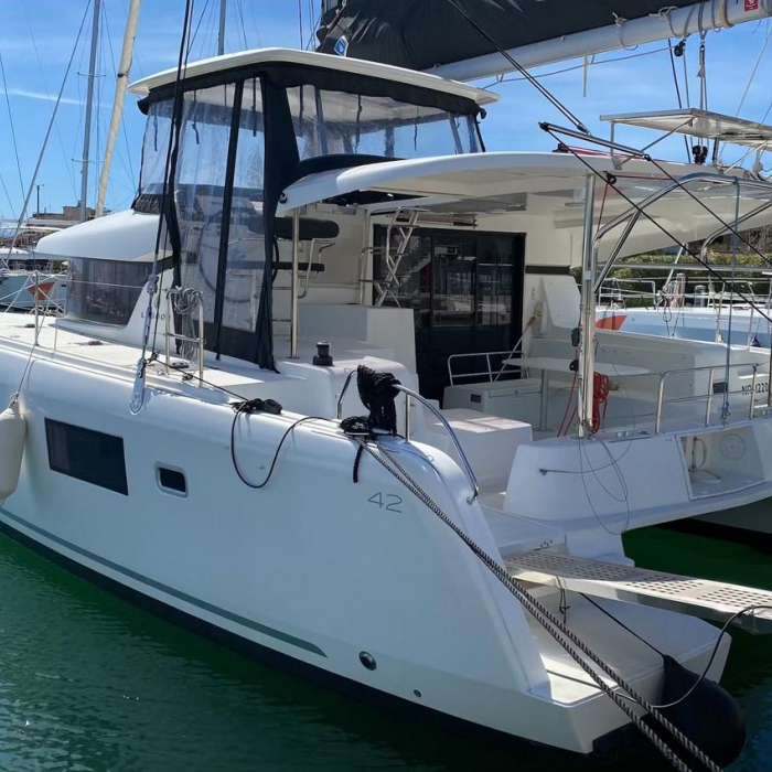 Neptune | Lagoon 42 photo 4