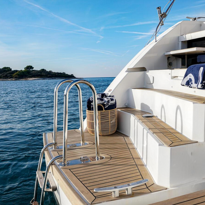 Solaia | Leopard 50 photo 10