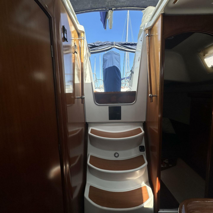 Cassiopea | Oceanis 323 Clipper photo 24