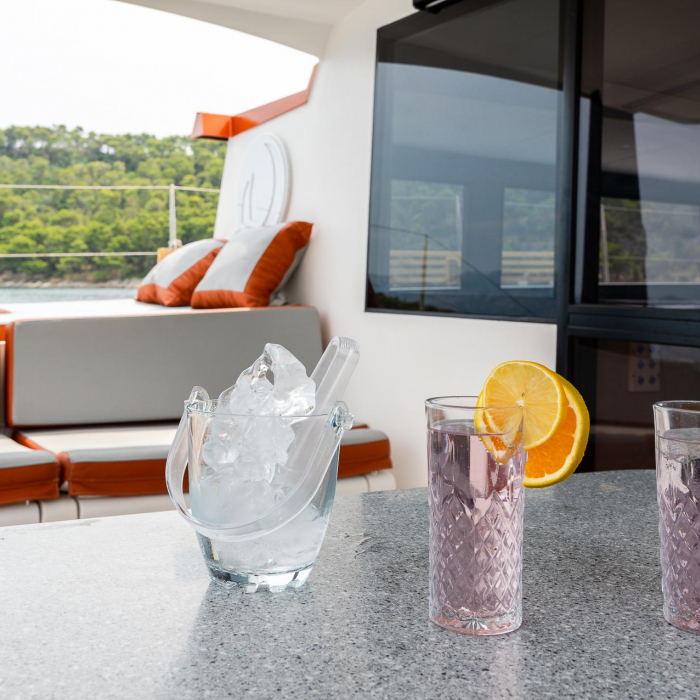 Orange | Luna 47 Power photo 16