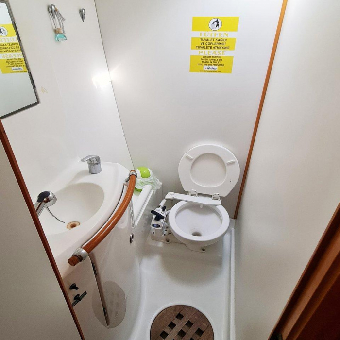 Aloha | Lagoon 410 S2 photo 13