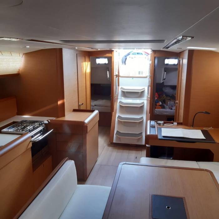 Giuncatello | Sun Odyssey 519 photo 2