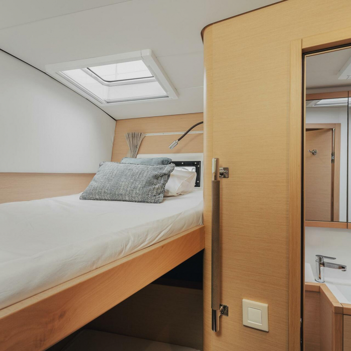 Baltsar | Lagoon 560 S2 FULL EQUIPE LUXE photo 17