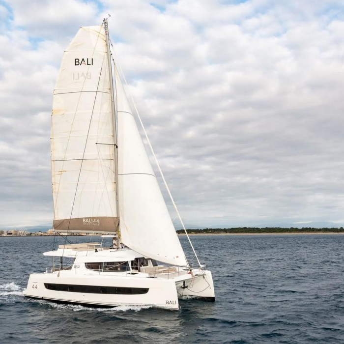 Romar One | Bali 4.4 photo 9