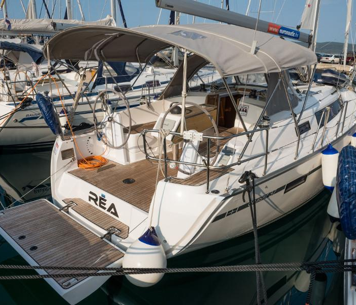 Rea | Bavaria Cruiser 37 photo 9