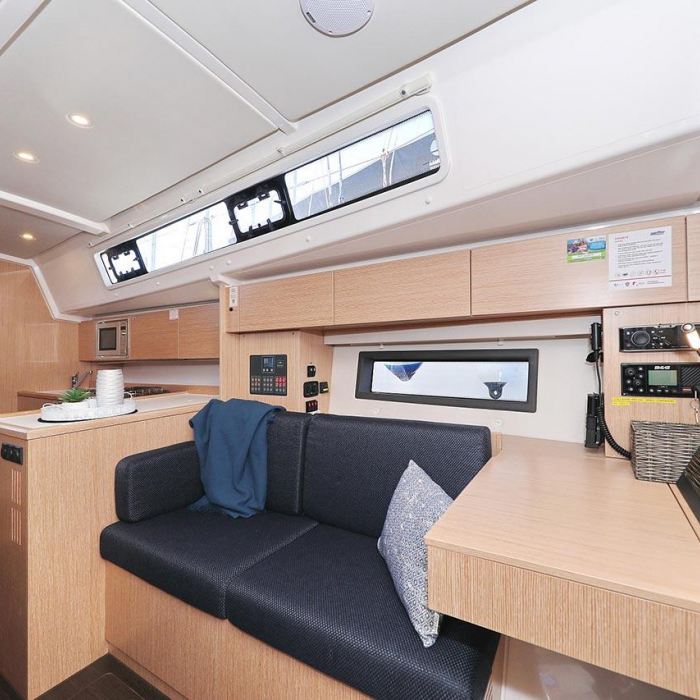 Aldebaran | Bavaria C42 photo 12