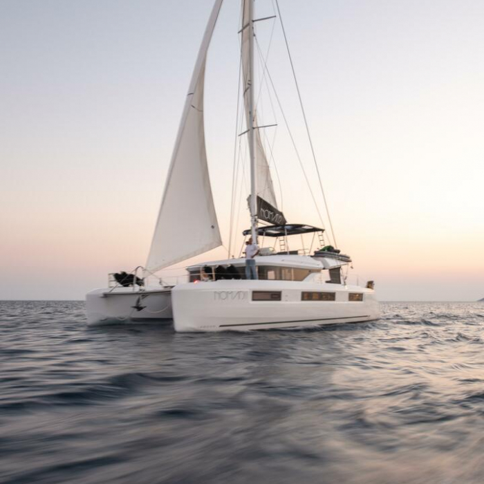 NOMAD II | Lagoon 50 photo 2