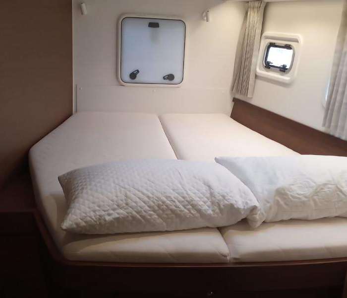 Memi | Lagoon 42 photo 17