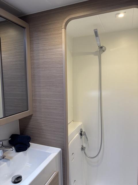 BONA NOVA | Lagoon 420 photo 5