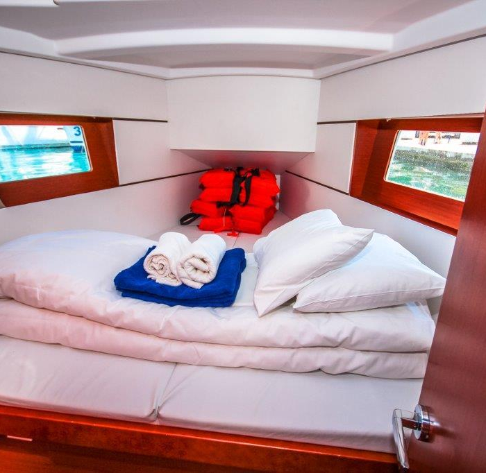 Dalmar | Oceanis 35 photo 6