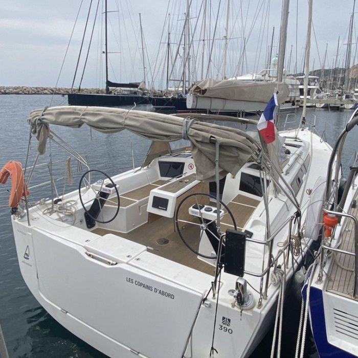 Les Copains D'abord | Dufour 390 GL photo 1