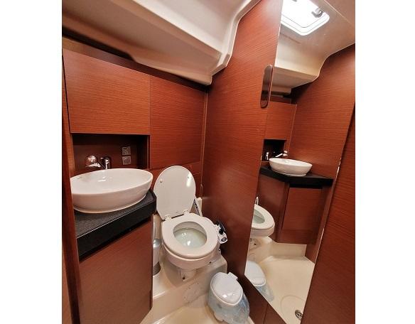 heNA | Hanse 418 photo 8