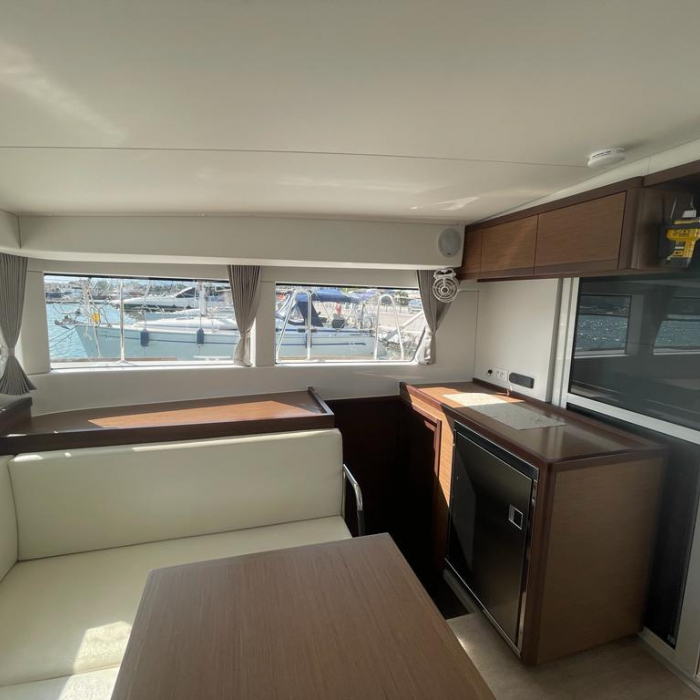 Nina (A/C, Gen 10KWA, watermaker, electric winch) | Lagoon 40 photo 9