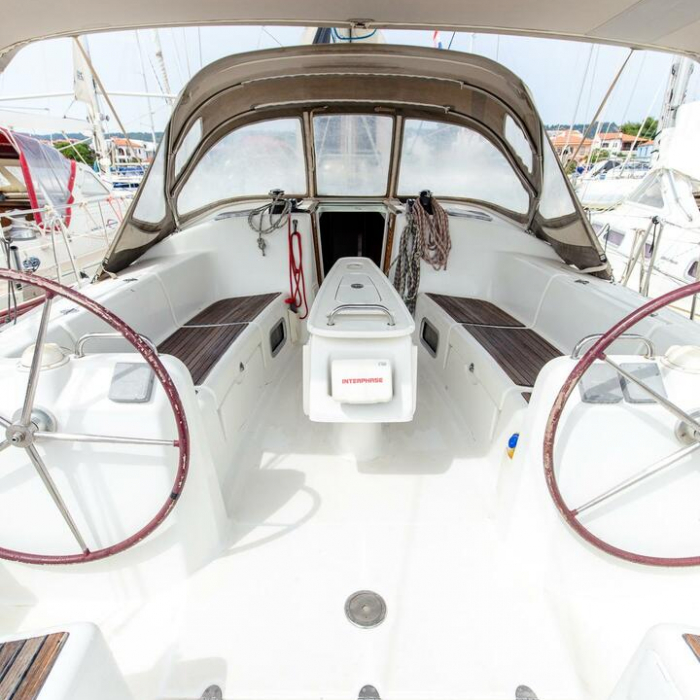 Too Lucky | Cyclades 43.4 photo 15