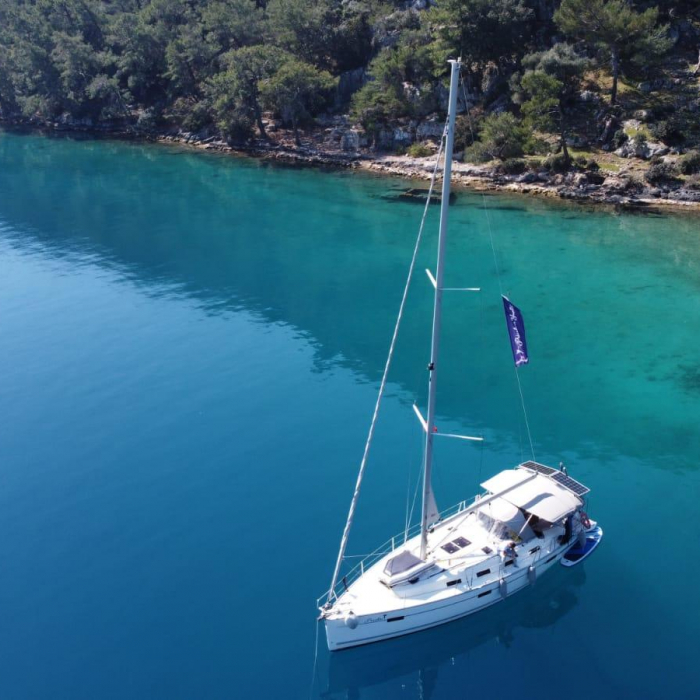 Priceless | Bavaria Cruiser 40 photo 4