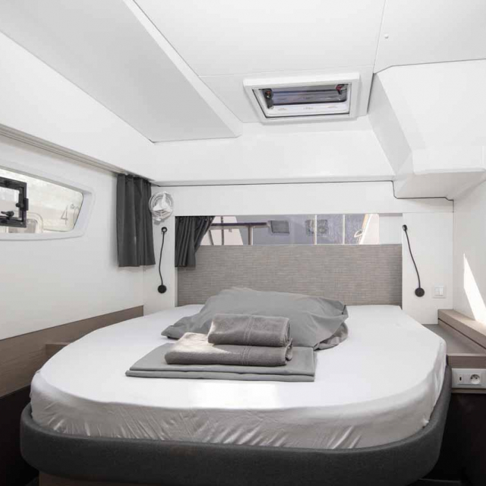Follow the Sun | Fountaine Pajot Astrea 42 photo 7