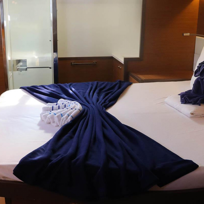 Happy Ours | Lagoon 52 F photo 39