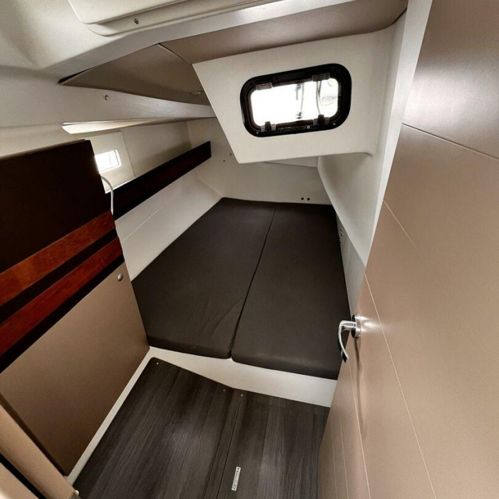 Xavier | RM 1070 photo 8