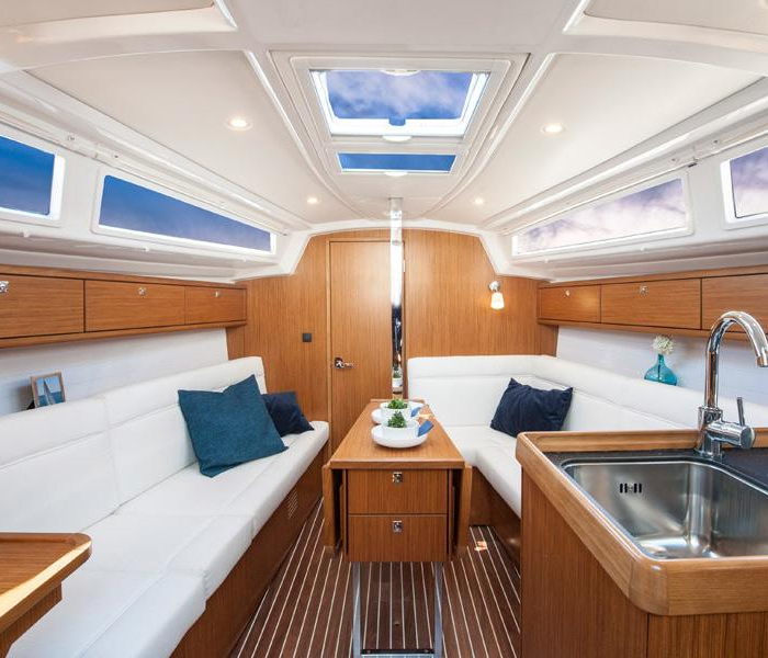 Ami | Bavaria Cruiser 33 photo 4
