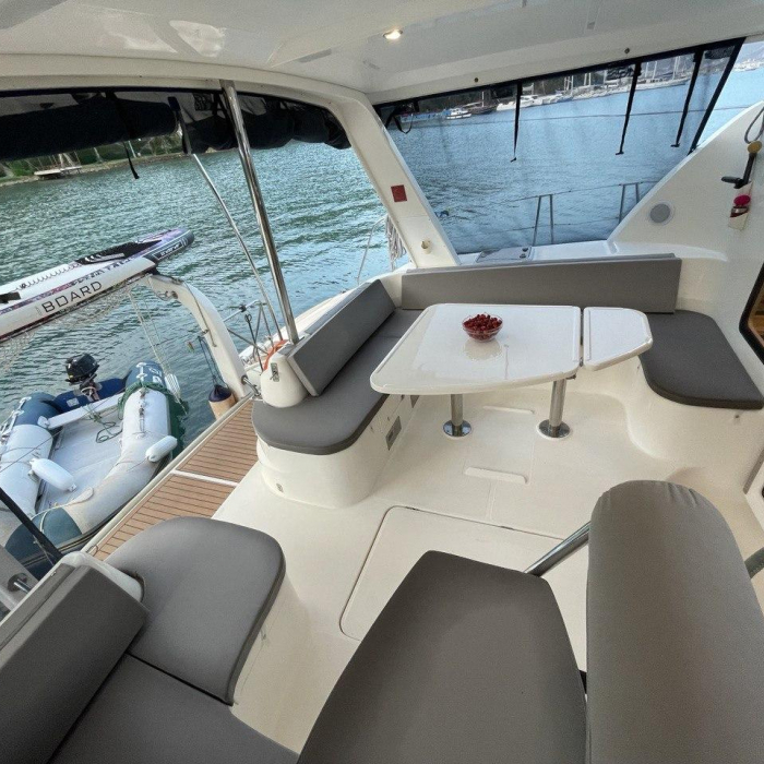 Emocean | Leopard 4300 photo 14