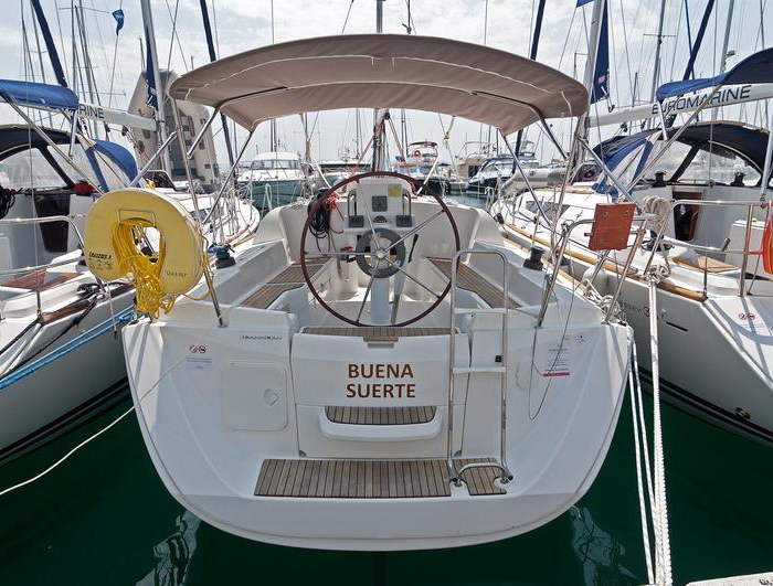 Buena Suerte | Sun Odyssey 33i photo 25