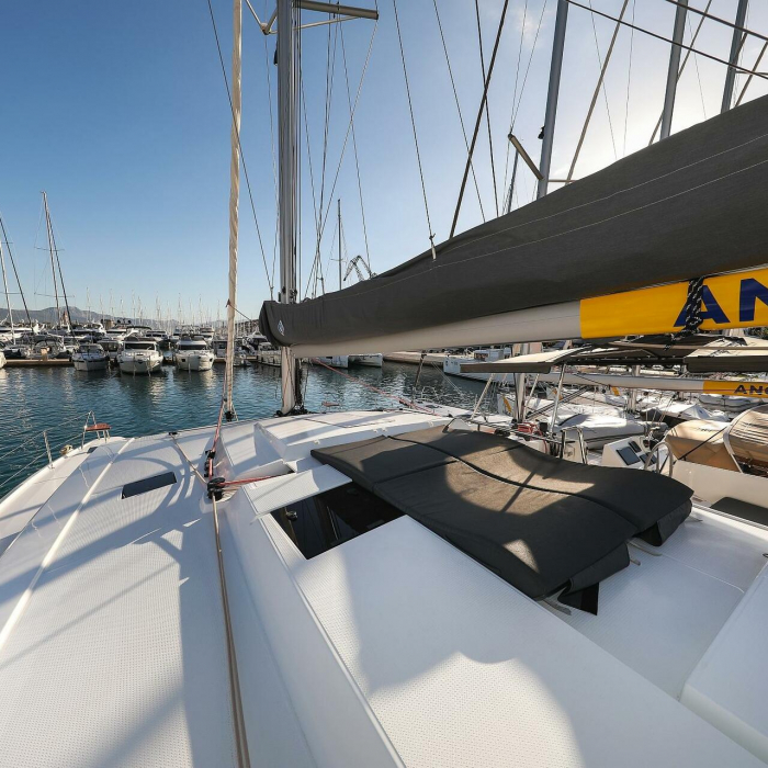 Macho | Fountaine Pajot Astrea 42 Quatuor photo 25