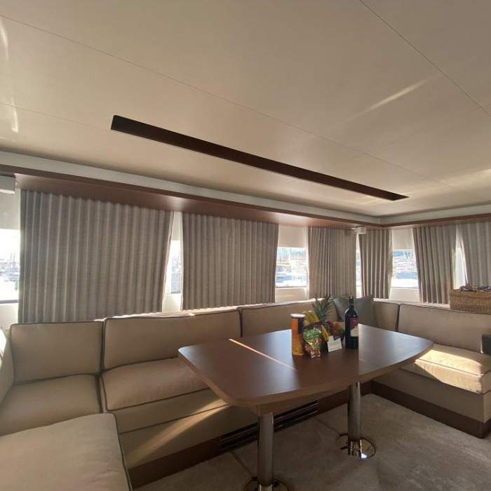 Clara | Lagoon 50 photo 9