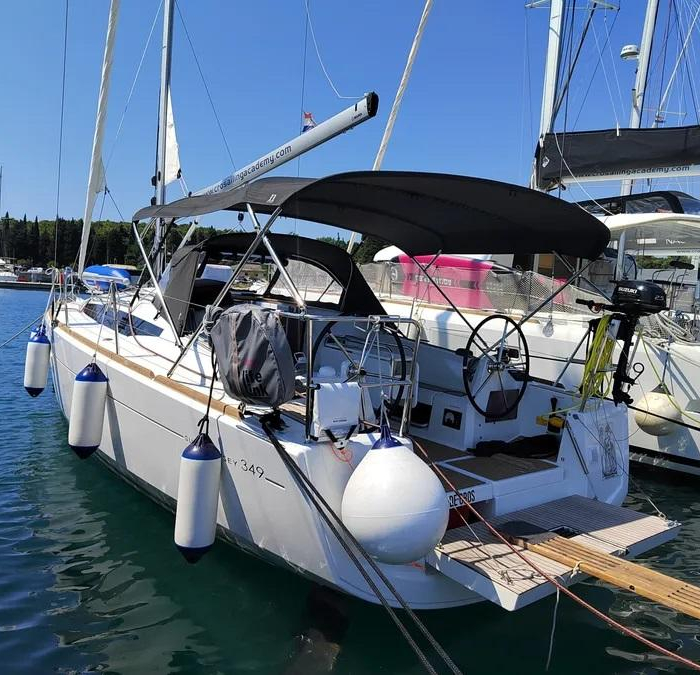 Reina De Oros | Sun Odyssey 349 photo 2