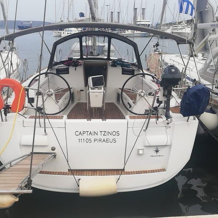 Captain Tzinos | Sun Odyssey 439 photo 1