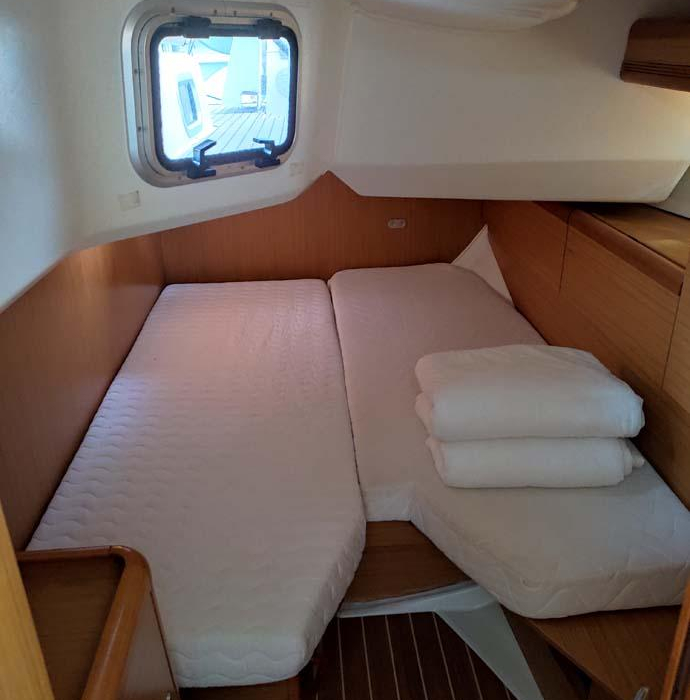 Miss Elli | Sun Odyssey 44i photo 9