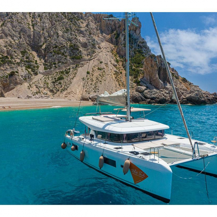 Catalina | A/C generator watermaker | Lagoon 42 photo 3