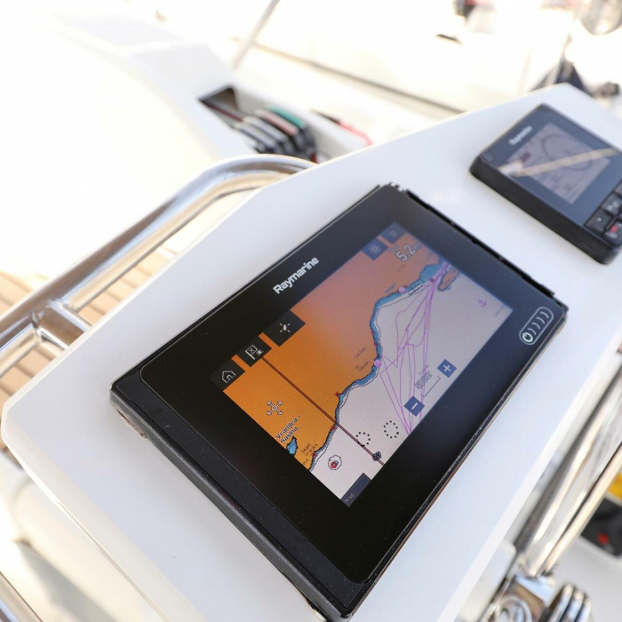 Ladybug | Oceanis 46.1 photo 19